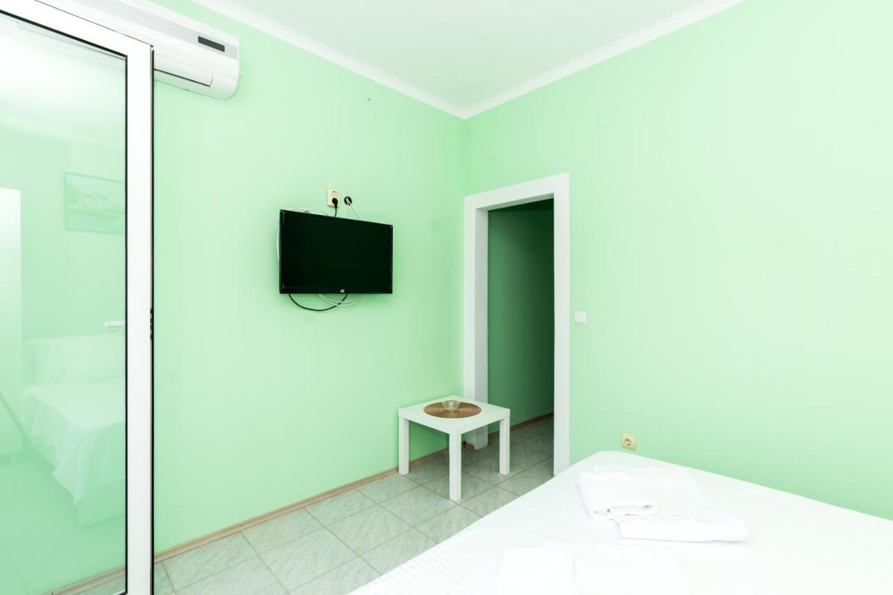 Apartments Dovana Kaštela エクステリア 写真