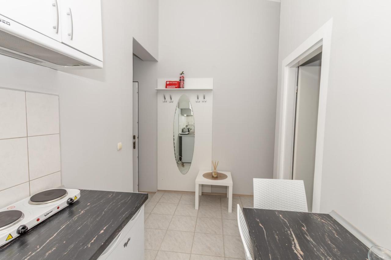 Apartments Dovana Kaštela エクステリア 写真