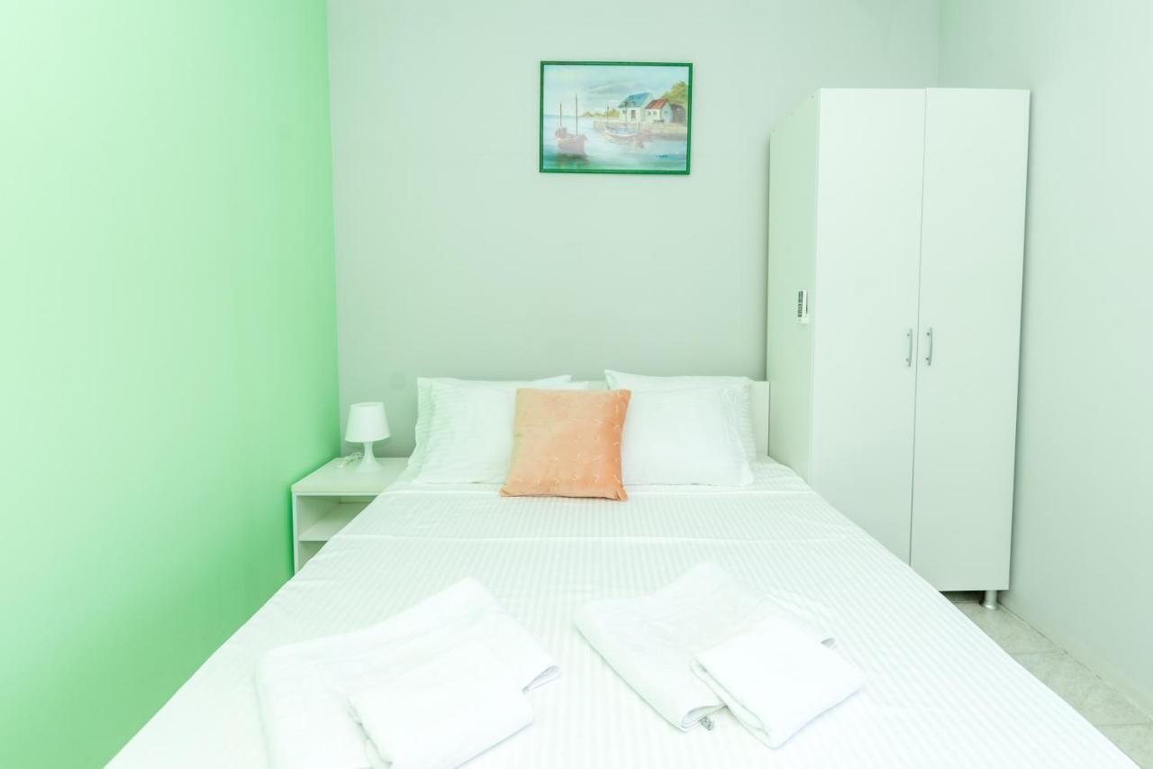 Apartments Dovana Kaštela エクステリア 写真